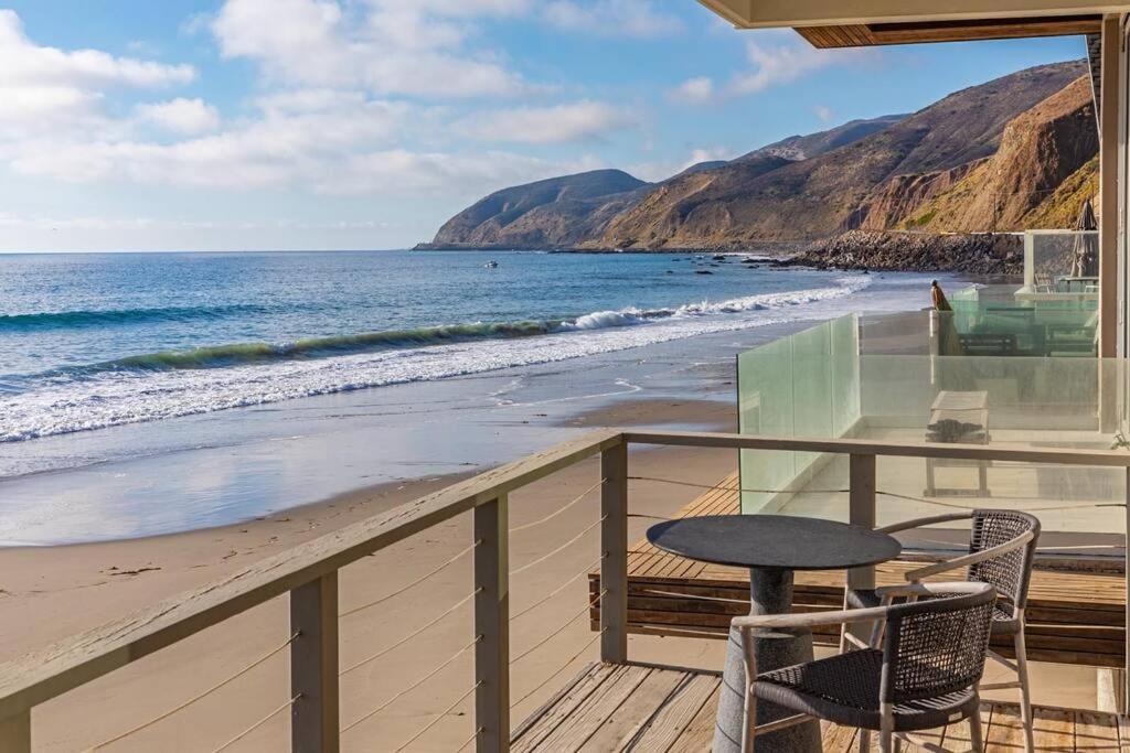 Malibu Beach House Right On The Sand Villa Exterior photo