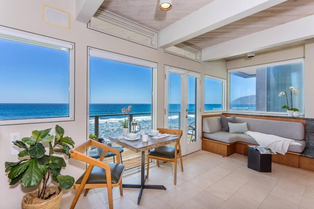 Malibu Beach House Right On The Sand Villa Exterior photo