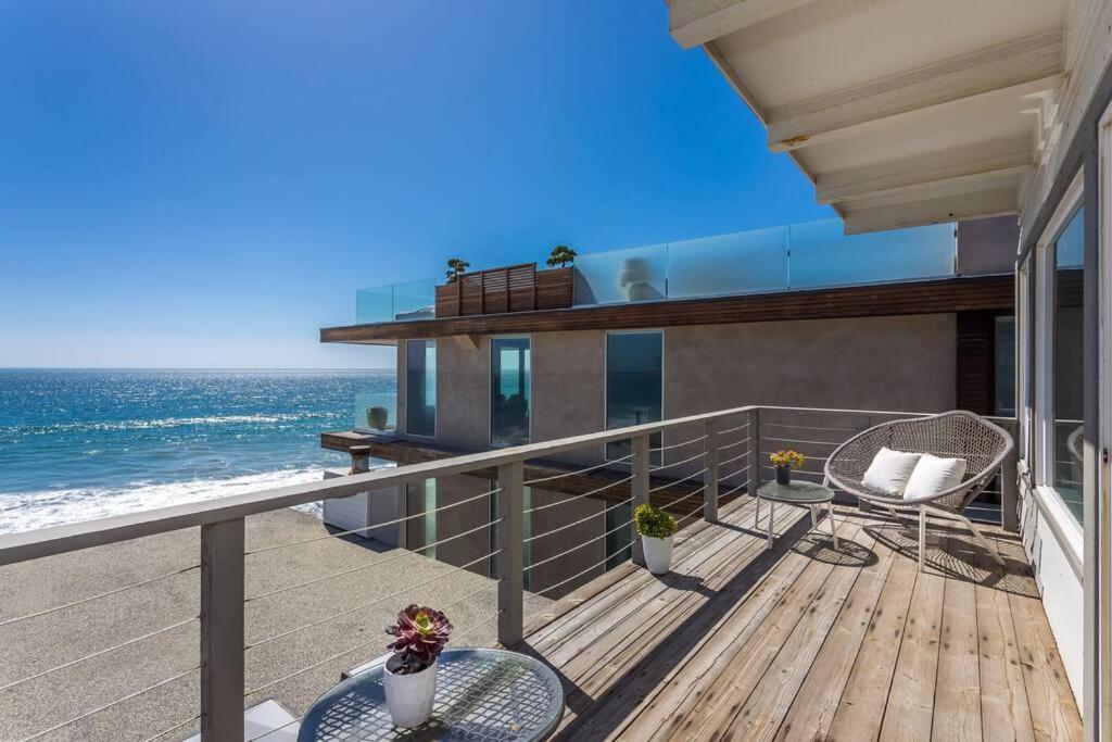 Malibu Beach House Right On The Sand Villa Exterior photo